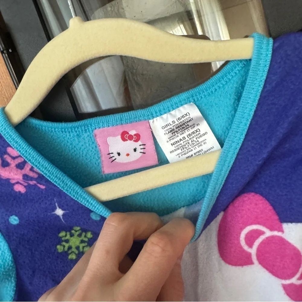 Vintage y2k 2008 Hello Kitty set toddler girl pajama long sleeve tee pants flare